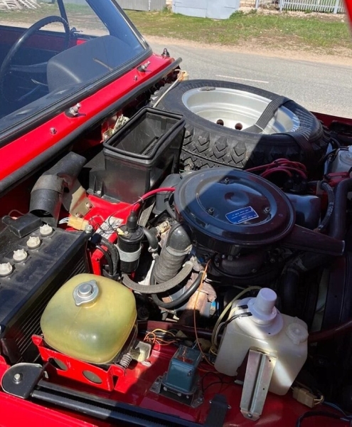 43-летнюю «Ниву» выставили на продажу по цене нового Mercedes-Maybach