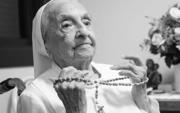 Умерла старейшая женщина в мире — сколько ей было лет